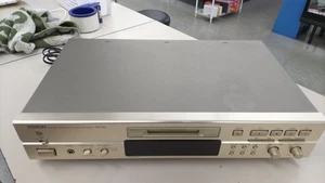Denon DMD-800 MD Player Minidisc Recorder Audio Used Includes remote control - Picture 1 of 8