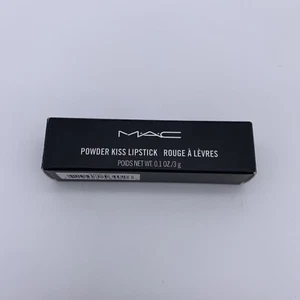MAC Powder Kiss Lippenstift "922 Werk Werk Werk" volle Größe 0,1oz 3g NEU Brandneu in OVP - Bild 1 von 4