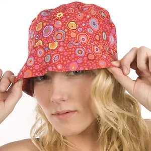 Puffin Gear Garden Retreat Raspberry Red Rare Bucket Solarweave SPF Sun Hat NWT - Foto 1 di 1