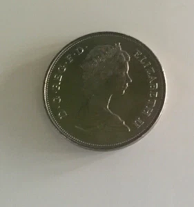 QE II - KÖNIGIN MÜTTER 80. Geburtstag - 4. August 1980 - Stempelglanz - Bild 1 von 2