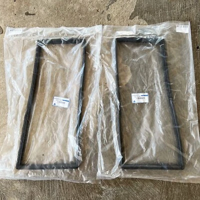 88-97 for Nissan Safari Patrol GQ Y60 rear door corner quarter rubber seal - Image 1 of 4