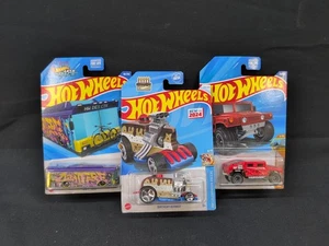 Hot Wheels Birthday Burner & Ain't Fare & Humvee 3er Pack (60862) - Bild 1 von 7