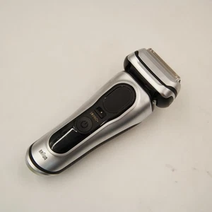 !READ! BRAUN S9 Pro Series 9 5793 Wet & Dry Electric Shaver Razor Only TESTED - Imagen 1 de 7