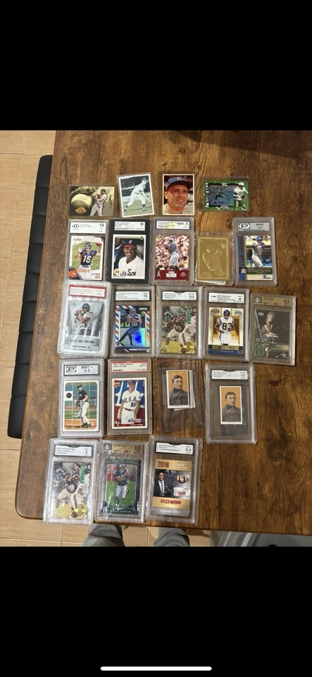 lote de tarjetas clasificadas Foto 1 de 1