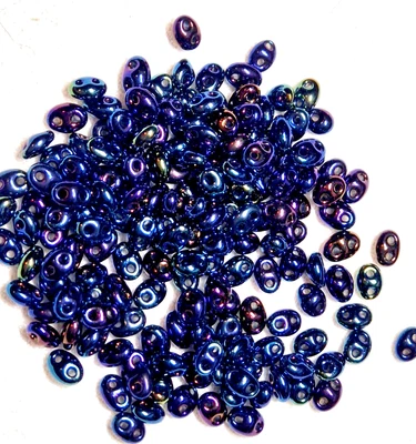 Twin- Holed Czech Super duos - Image 1 of 4