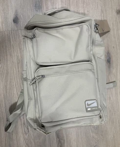 Nike Utility Speed 2.0 Backpack 27L Unisex Sport Bag Casual Khaki FN4106-251 NWT - Picture 1 of 7