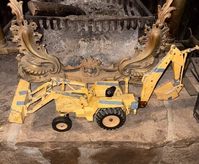 Vintage ERTL Ford 755A Backhoe Loader 1/12 Diecast Metal Tractor Farm Toy - Image 1 of 4