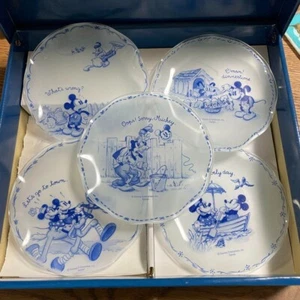 Disney Mickey Mouse & Friends Plate Set of 6 with Box New Shipped From Japan - Picture 1 of 3