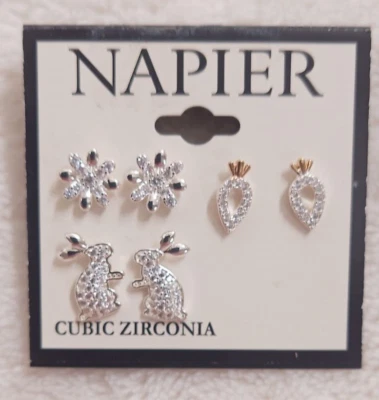 Nuevo con etiquetas Juego de 3 pares de pendientes Napier tono plata circonita cúbica primavera Pascua conejo Foto 1 de 4