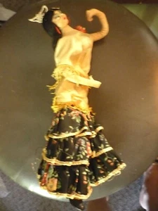 Vintage LAYNA handgefertigte Flamenco Puppe-Stoff-Kamm, Blumenkleid-Spanien - Bild 1 von 6