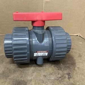 Valvola a sfera Hayward controllo flusso, True Union, PVC EPDM, 2", completa PN10 nuova - Foto 1 di 4