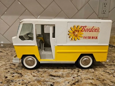 BUDDY L 1960'S BORDENS CAMINHÃO DE ENTREGA DE LEITE FRESCO 11 1/2" DE COMPRIMENTO. RARO! - Imagem 1 de 4