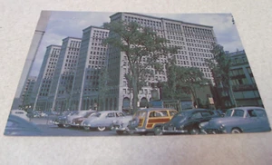 VINTAGE GENERAL MOTORS BUILDING GM POSTCARD - Picture 1 of 2