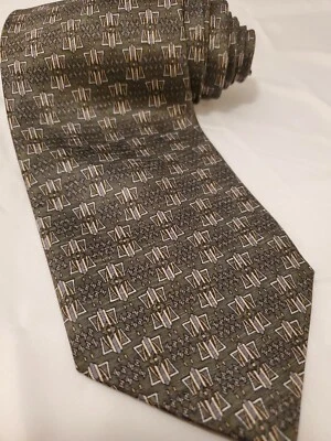 Corbata de seda hecha a mano DANIEL DE FASSON verde geométrica para hombre usada  Foto 1 de 3