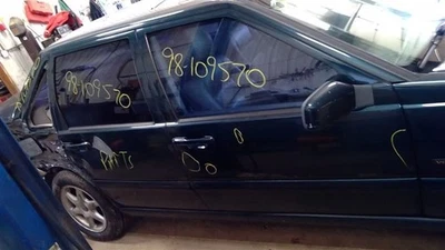 Sedán puerta delantera derecha pasajero delantero se adapta a 98-00 VOLVO SERIE 70 10267267 Foto 1 de 4