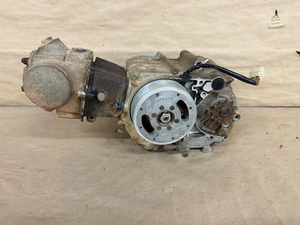 Honda Z50R Z 50 1979 motor cilindro extremo superior OEM Foto 1 de 4