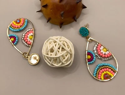 Bunte Perlen Ohrringe Damen – Tropfen Hängeohrringe – Regenbogen Boho Schmuck ha - Bild 1 von 4