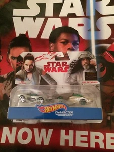 STAR WARS HOT WHEELS THE LAST JEDI 2 PACK REY JEDI TRAINING LUKE SKYWALKER  - Picture 1 of 3