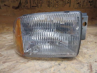 CHEVY s10 BLAZER s15 JIMMY 95-97 1995-1997 FARO PASAJERO DERECHO OEM Foto 1 de 4