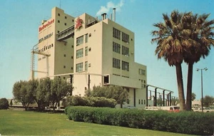 Van Nuys, California Postcard Busch Gardens Budweiser Brewery c 1970   Q6 - Picture 1 of 2