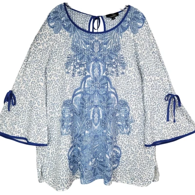 Top Susan Betro para mujer 3X manga acampanada azul floral tejido ligero elástico Foto 1 de 4