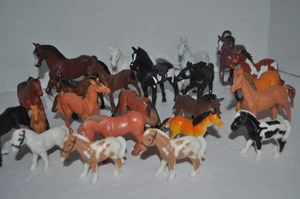 Pferde Konvolut verschiedene Größen Markenlos - Bild 1 von 11