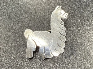 Vintage Llama Alpaca Sterling Silver Industria Peruana Pin Brooch Peru 2.2g - Picture 1 of 5