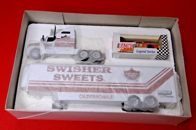 1993  Action RCCA 1:64 #20 ROB MOROSO Swisher Sweets NASCAR Transporter Hauler - Image 1 of 4