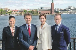 **ORIGINAL POSTCARD**KÖNIGIN MARY-FREDERIK-PRINZESSIN VICTORIA-DANIEL-ADEL-ROYAL - Bild 1 von 2