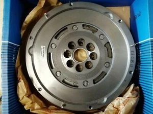 SACHS Zweimassen Schwungrad für Ford Focus I Transit Tourneo Connect 1.8 TDCi - Picture 1 of 3