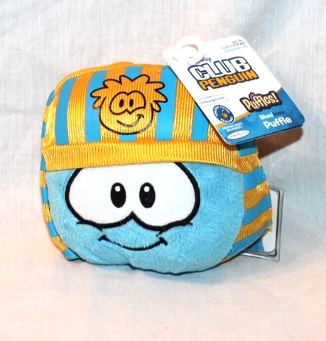 NEW WITH TAG  DISNEY CLUB PENGUIN BLUE PUFFLES SERIES 10 PLUSH WITH COIN Cover