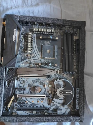 Asrock X470 Taichi AM4 Placa Base ATX Usada - Imagen 1 de 4