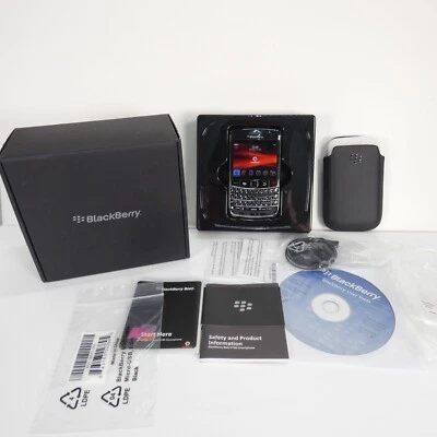Smartphone BlackBerry Bold 9780 8GB Unlocked Keyboard Bluetooth WiFi MP3 - Image 1 of 4