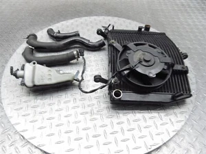 2003 03-05 Yamaha YZFR6 R6 Radiador Núcleo Manguera Ventilador Refrigerante Tanque de Agua Lote - Imagen 1 de 10