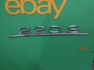 MERCEDES W111 220S BOOT BADGE - Picture 1 of 2