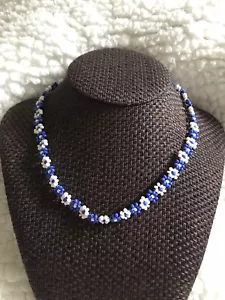 Vintage Daisy Seed Beaded Choker Style Necklace In Royal Blue & White 7-3/4” L - Picture 1 of 9