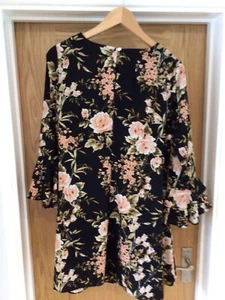 Ladies Flowered Papaya Short Dress Size 14 - Picture 1 of 2