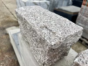 Pink Cropped Granite Kerb stones setts £30 Per Linear Meter Stunning!! - Picture 1 of 7
