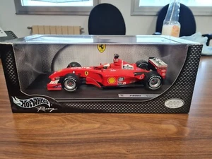 FERRARI F 2001 1/18 SCHUMACHER MARLBORO - Foto 1 di 6