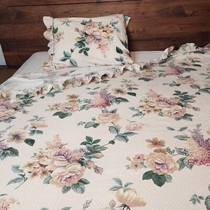 No-Iron Percale Flat Sheet Pillowcase Springmaid Large Floral Ruffled Queen 2pc - Picture 1 of 12