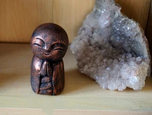Handgefertigte bemalte Jizo Wächter Statue, Figur, Geschenkidee - Bild 1 von 1