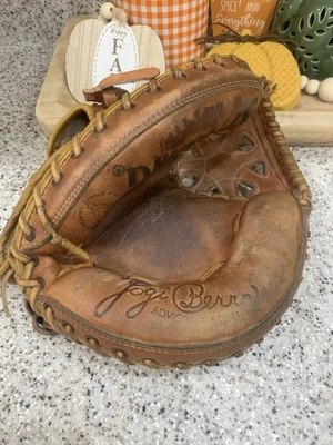 DE COLECCIÓN YOGI BERRA SPALDING 42-7615 GUANTE DE CATCHER DERECHO PERSONAL ASESOR Foto 1 de 4