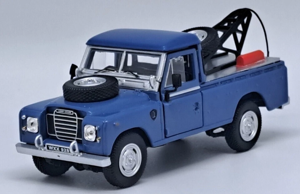 CARARAMA - LAND ROVER Serie III carro attrezzi blu - 1/43 - CAR54042 - Immagine 1 di 1