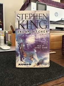 Dreamcatcher by Stephen King Unabridged audio CASSETTE Book - Picture 1 of 2