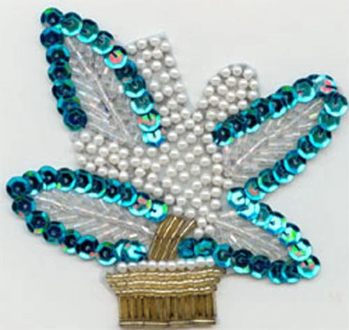 LOTE DE 4 APLIQUES DE CUENTAS Y ADORNOS DE PERLAS TURQUESA Y ORO LENTEJUELAS Foto 1 de 1