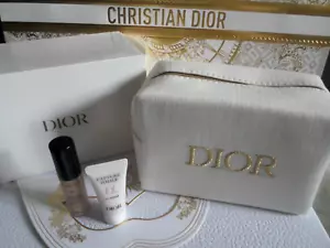 Dior Beauty CD borsa cosmetica/make up Natale 2024 e 2 campioni. Nuovo e confezione originale! - Foto 1 di 8