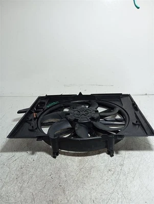 Radiator Fan Motor Fan Assembly Radiator 600 Watt Fits 04-06 BMW 525i 3802797 - Image 1 of 4