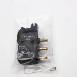 R/O-3-PK-3 1PC New FESTO R/O-3-PK-3 10748 Roller Lever Valve Fast Delivery - Picture 1 of 3