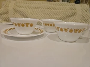 Vintage Corning Corelle Schmetterling Gold Untertasse 6,25" (1) und Tassen (3) - Bild 1 von 6