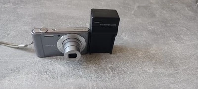 Sony Cyber-shot DSC-W810 20.1MP Camera Grey  - Working  - Image 1 of 4